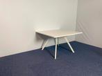 Vergadertafel Voortman, wit blad, wit frame, 120 x 120 cm., Huis en Inrichting, Ophalen, Gebruikt