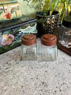 2 kleine snoeppotjes met misschien bakeliet deksel iig oud!, Antiek en Kunst, Curiosa en Brocante, Ophalen of Verzenden