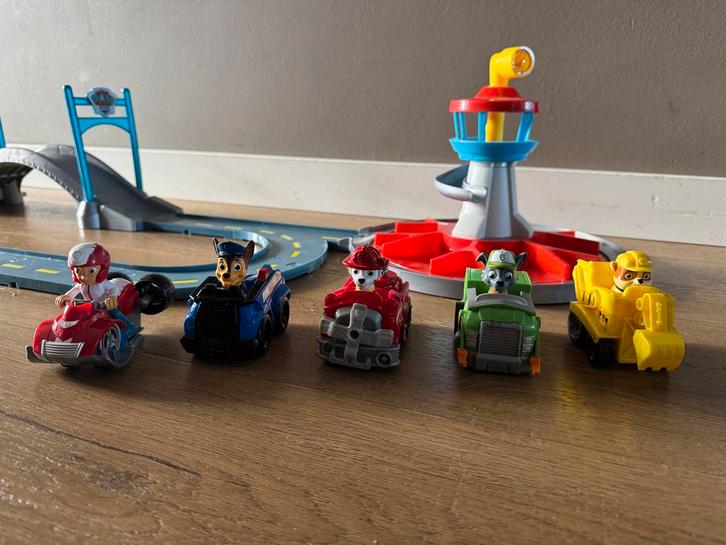 Paw Patrol Racebaan met Figuren, Kinderen en Baby's, Speelgoed | Actiefiguren, Zo goed als nieuw, Ophalen of Verzenden