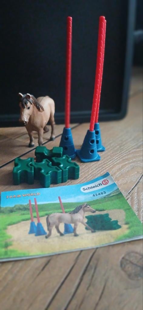 Schleich Farm World Paardenset met Hindernissen, Verzamelen, Speelgoed, Ophalen of Verzenden, Gebruikt