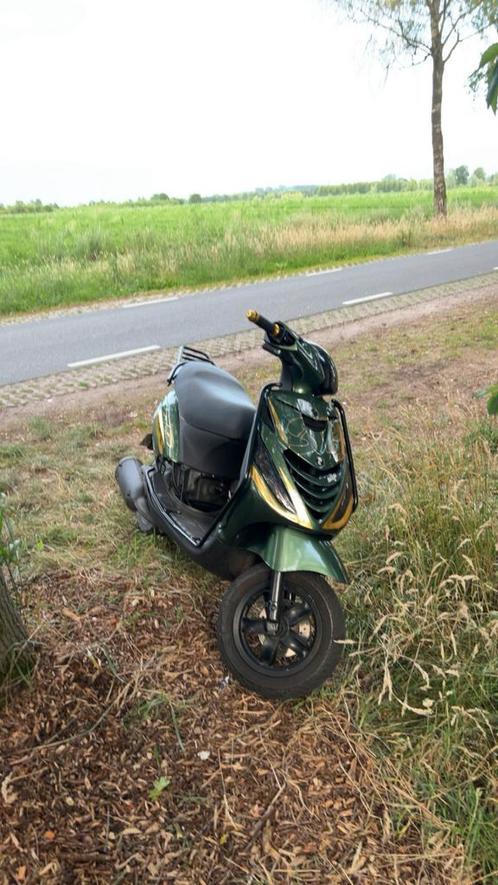 125cc skr zip zonder 123 1150€ zelfde dag ophalen, Fietsen en Brommers, Scooters | Piaggio, Zo goed als nieuw, Zip, Ophalen