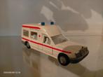 siku Ambulance mercedes benz, Hobby en Vrije tijd, Modelauto's | Overige schalen, Ophalen of Verzenden