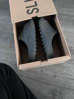 Yeezy Slides Maat 38 - gebruikt, Kleding | Heren, Schoenen, Overige kleuren, Adidas Yeezy, Gedragen, Ophalen