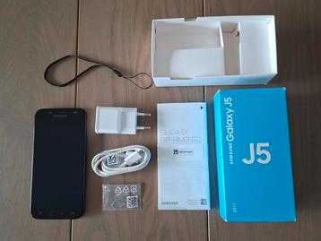 Samsung Galaxy J5 - Zwart - 16GB beschikbaar voor biedingen