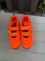 DITA  Hockey kunsgras schoenen maat 36, Sport en Fitness, Hockey, Ophalen, Zo goed als nieuw, Schoenen