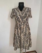Vintage snake jurk, Maat 38/40 (M), Beige, Ophalen of Verzenden, Zo goed als nieuw