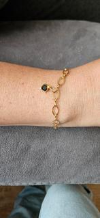Goudkleurige armband met bedel, Ophalen of Verzenden, Nieuw, Goud, Met bedels of kralen