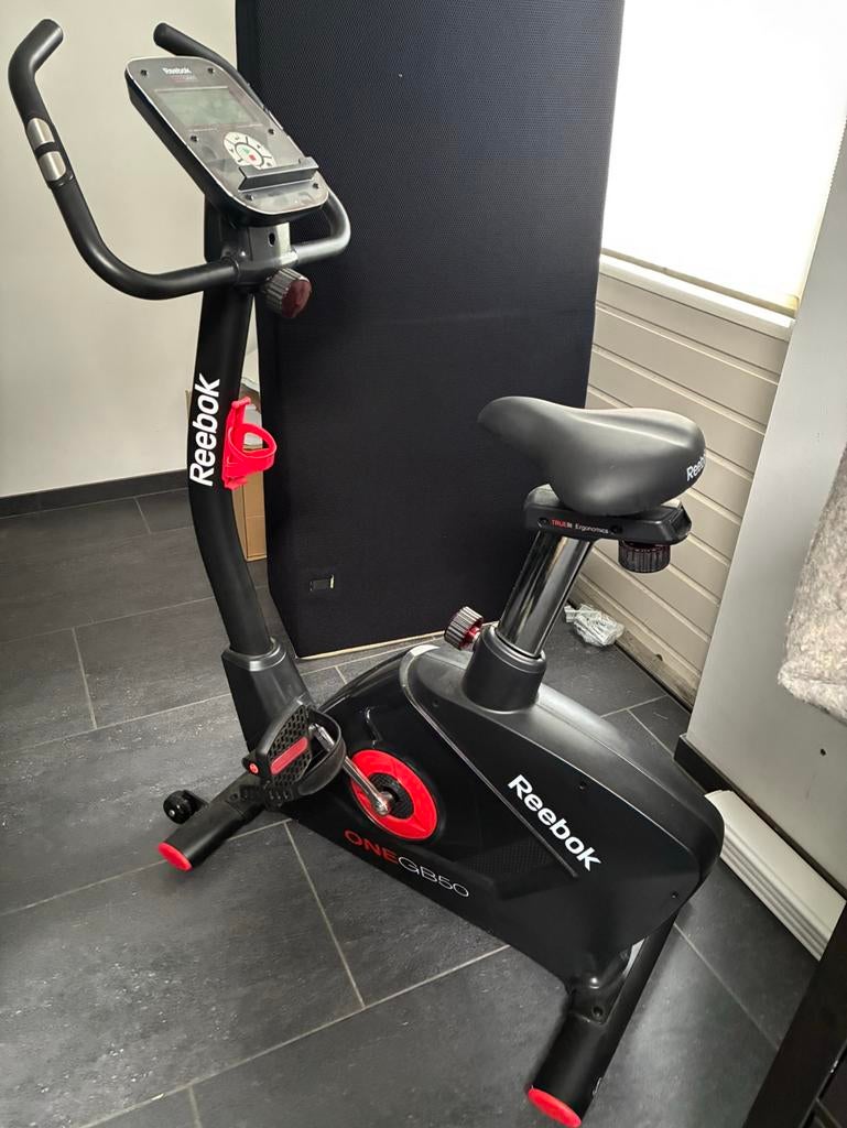 Reebok hometrainer met hartslagmeter, Sport en Fitness, Ophalen of Verzenden, Zo goed als nieuw, Stepapparaat