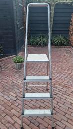 Altrex trap A604, Doe-het-zelf en Verbouw, Ladders en Trappen, Ophalen, Gebruikt, Trap, Minder dan 2 meter