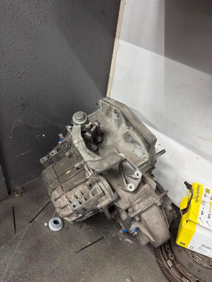 M32 Versnellingsbak Alfa Mito - Defect, Auto-onderdelen, Transmissie en Toebehoren, Alfa Romeo, Gebruikt, Ophalen