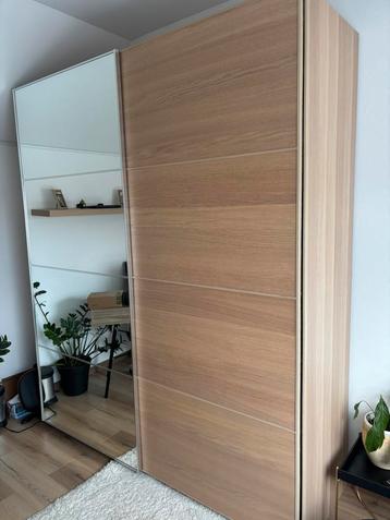 Ikea PAX met schuifdeuren en spiegel 236x200