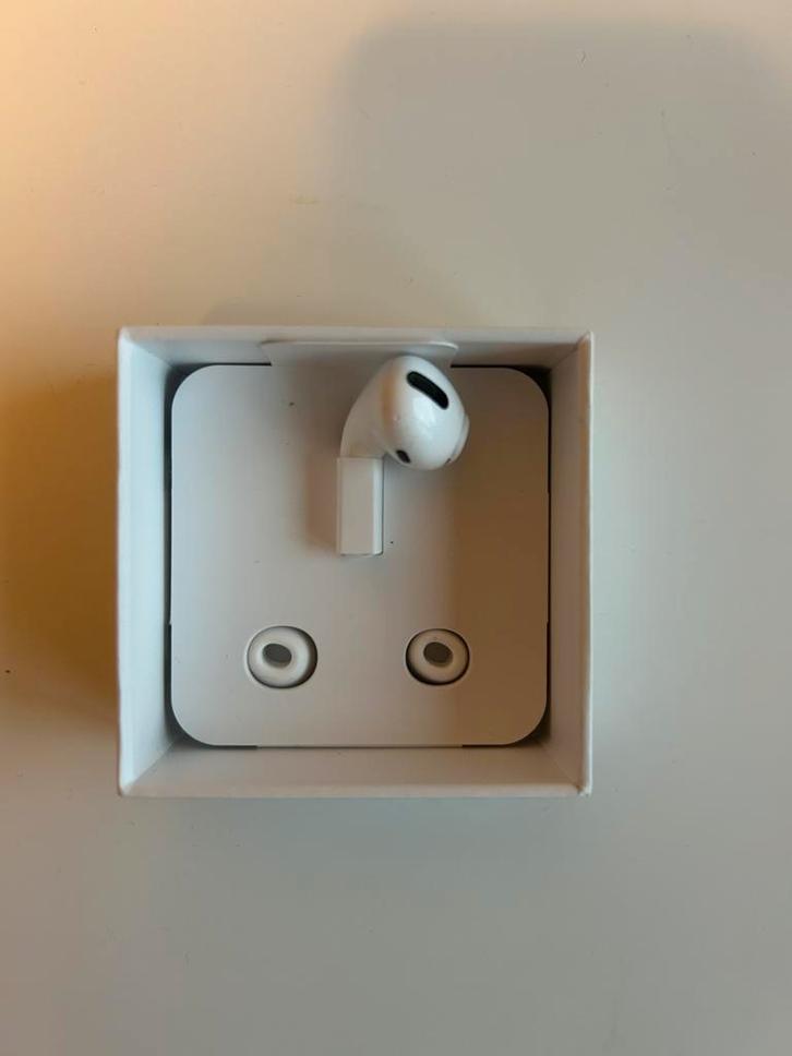 Linker Airpod Pro, Doe-het-zelf en Verbouw, Elektra en Kabels, Zo goed als nieuw, Ophalen of Verzenden
