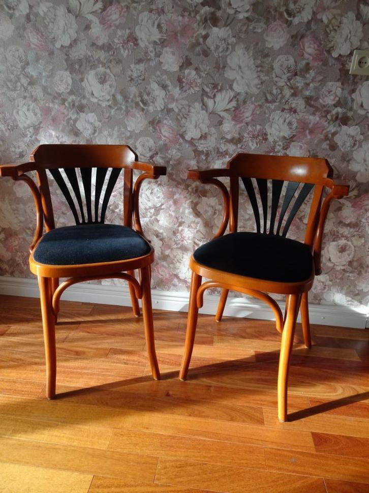 Setje bistro/ cafe stoelen model thonet, Huis en Inrichting, Stoelen, Gebruikt, Twee, Hout, Stof, Bruin, Ophalen