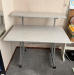 Computer tafel op wielen licht grijs 90x90xmet extra rek ., Computers en Software, Laptoptafels, Ophalen, Zo goed als nieuw