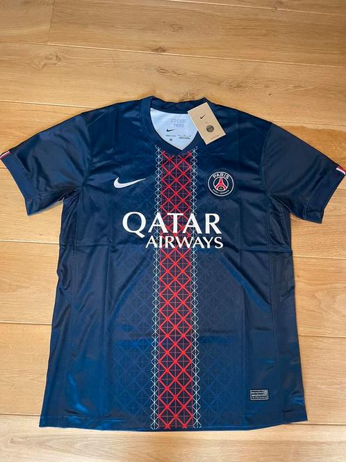 PSG Nieuw thuis shirt 25/26 maat M, Sport en Fitness, Voetbal, Nieuw, Shirt, Maat M, Verzenden