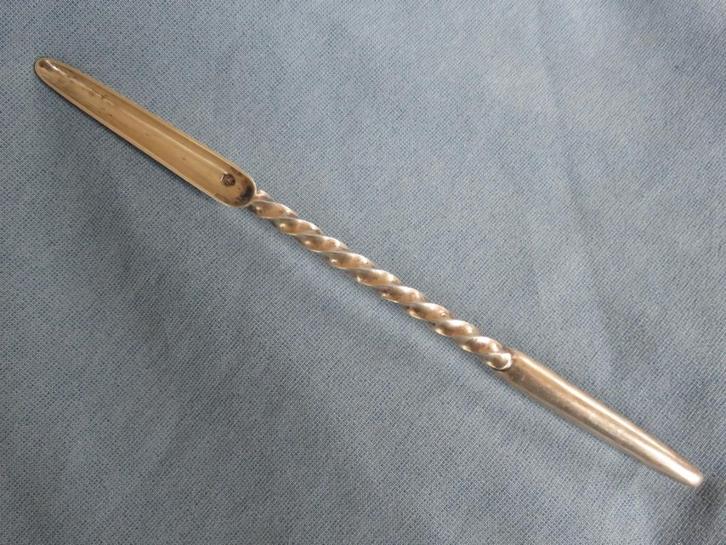 Antieke beenmerg lepel met 2 zilver keuren, Antiek en Kunst, Antiek | Goud en Zilver, Zilver, Ophalen of Verzenden
