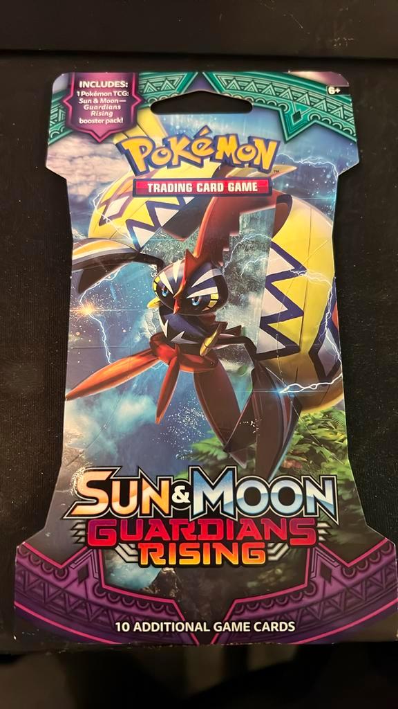 Sun&Moon Guardians Rising Sleeved Booster Pack, Hobby en Vrije tijd, Verzamelkaartspellen | Pokémon, Zo goed als nieuw, Verzenden