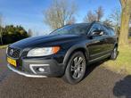 Volvo XC70 2.0 D4 FWD|leder|automaat|euro6, Auto's, Volvo, 4 cilinders, 1655 kg, XC70, Zwart