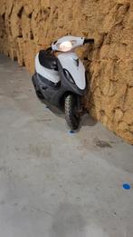 SYM 50cc scooter - loopt 40-45 km/u, Fietsen en Brommers, Ophalen of Verzenden