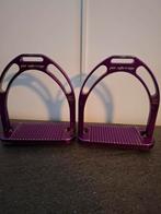 Jinn stirrup paars rood of groen, Dieren en Toebehoren, Overige soorten, Ophalen of Verzenden, Zo goed als nieuw, Jinn stirrup