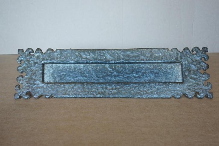 Oude brievenbus van gietijzer, Antiek en Kunst, Antiek | Overige Antiek, Verzenden