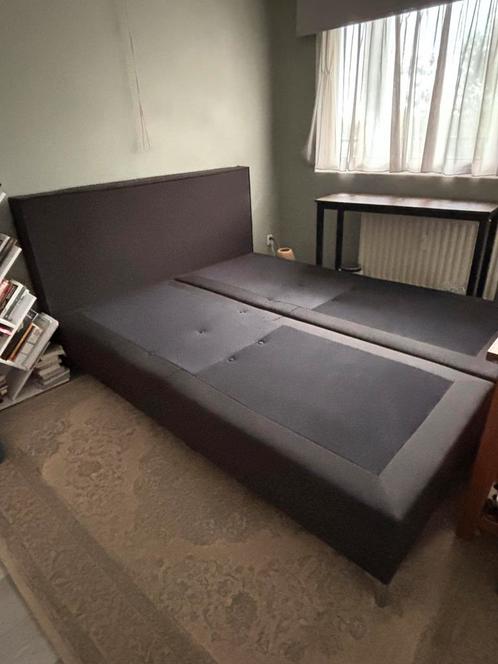 Donkergrijs stevig bed, Huis en Inrichting, Slaapkamer | Boxsprings, Gebruikt, 180 cm, 220 cm, Tweepersoons, Grijs, Ophalen