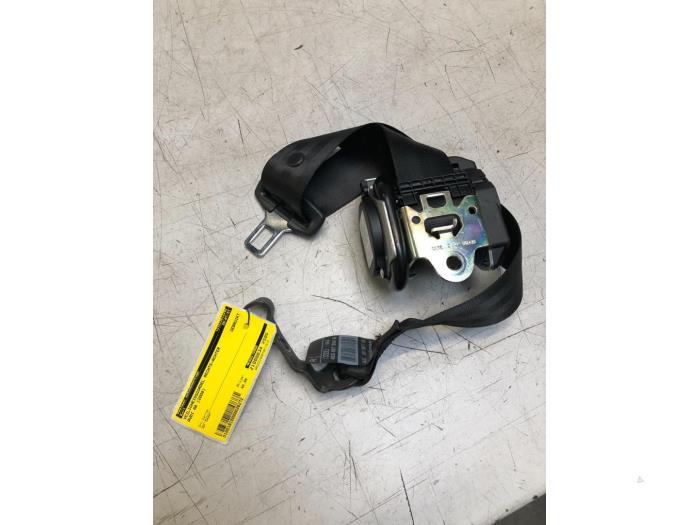 Veiligheidsgordel rechts-achter van een Audi A8, Auto-onderdelen, Interieur en Bekleding, Ophalen of Verzenden, 3 maanden garantie