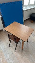 Schooltafel met stoel, Kinderen en Baby's, Kinderkamer | Tafels en Stoelen, Ophalen, Gebruikt, Tafel(s) en Stoel(en)