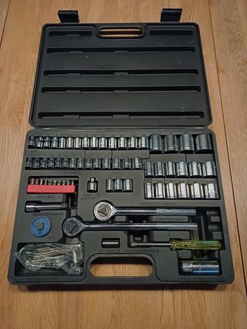 Benson Tools Doppendoos 73-delig beschikbaar voor biedingen