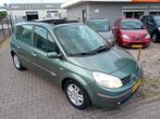 Renault Scénic 2.0 16V 99KW BJ2005 PANORAMADAK TREKHAAK LEER, 1998 cc, 74 €/maand, Zwart, 4 cilinders