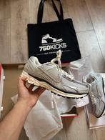 Nike Zoom Vomero 5 Photon Dust Metallic Silver Maat EU44,5, Overige kleuren, Nieuw, Sneakers of Gympen, Nike