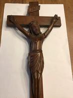 Oud houten handgesneden kruisbeeld, Antiek en Kunst, Ophalen of Verzenden