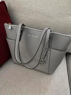 Michael kors draagtas - grijs - origineel, Sieraden, Tassen en Uiterlijk, Tassen | Damestassen, Ophalen of Verzenden, Zo goed als nieuw