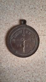 8 religieuze medailles oa lourdes em pelgrim, Verzamelen, Ophalen of Verzenden, Gebruikt, Sieraad, Overige religies
