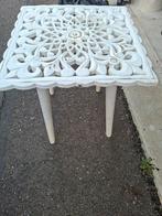 Witte Houten Bijzettafel met Uitgesneden Blad, Huis en Inrichting, Tafels | Bijzettafels, Minder dan 45 cm, Minder dan 55 cm, Gebruikt