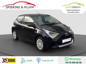 Toyota Aygo 1.0 VVT-i X-Play | Camera | Apple Carplay beschikbaar voor biedingen