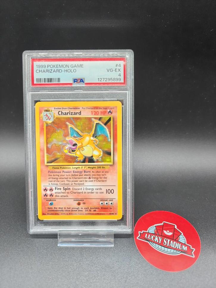 Pokemon Base Charizard Holo PSA 4, Hobby en Vrije tijd, Verzamelkaartspellen | Pokémon, Zo goed als nieuw, Losse kaart, Foil, Verzenden