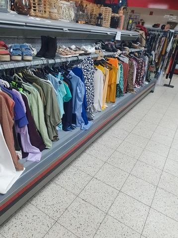 Kleding 1 euro per stuk  beschikbaar voor biedingen