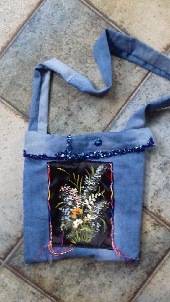 Denim schoudertas geborduurd handbeschilderd uniek SUPERKOOP, Sieraden, Tassen en Uiterlijk, Tassen | Schoudertassen, Nieuw, Blauw