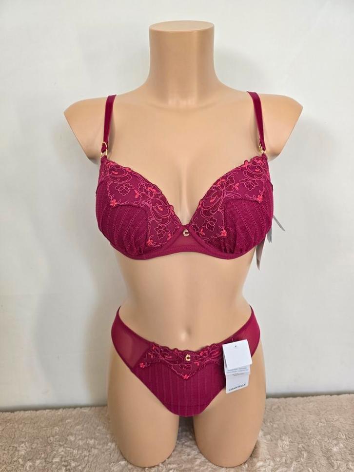 Nieuw chantelle push up bh 70b 75b 75c 80c 70d 75d 80d 70e, Kleding | Dames, Ondergoed en Lingerie, BH, Roze, Ophalen of Verzenden