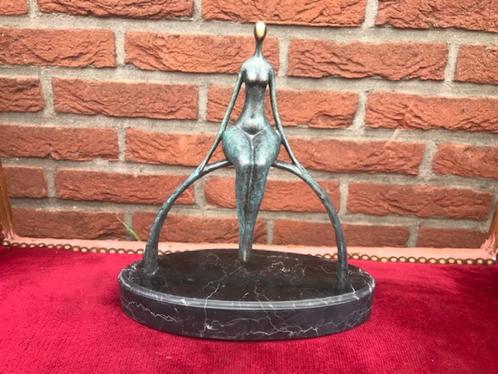 bijzonder bronzen beeld, zittende dame, Antiek en Kunst, Curiosa en Brocante, Ophalen of Verzenden