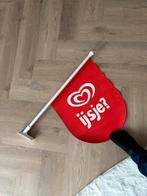 Ola IJs Vlag Compleet met Muurhouder, Verzenden, Zo goed als nieuw, Reclamebord