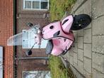 vespa lx 50 roze, Fietsen en Brommers, Snorfietsen en Snorscooters, Ophalen of Verzenden, Gebruikt