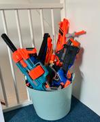 15 nerf pistolen incl alle toebehoren, Ophalen, Zo goed als nieuw