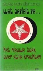 Wat bezielt ze... / Sipke van der Land., Ophalen of Verzenden, Zo goed als nieuw, Christendom | Protestants