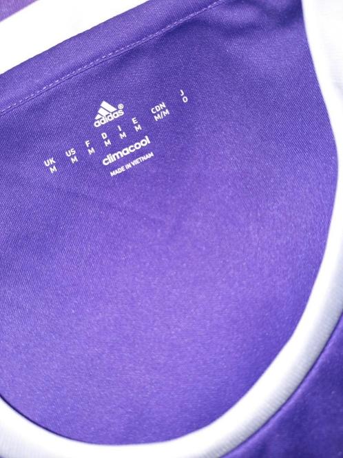 Real Madrid uit shirt nieuw maat M, Sport en Fitness, Voetbal, Zo goed als nieuw, Shirt, Maat XL, Ophalen of Verzenden