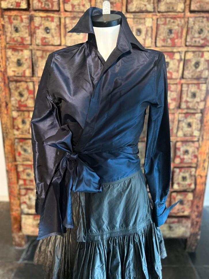 Pauw 100% zijde wikkelblouse blauw/zwart mt 1 / 36, Kleding | Dames, Blouses en Tunieken, Zo goed als nieuw, Maat 36 (S), Overige kleuren