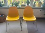 Twee gele stapelbare eetkamerstoelen, Huis en Inrichting, Stoelen, Ophalen, Zo goed als nieuw, Overige kleuren, Twee