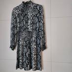 Jurk one size, Maat 38/40 (M), Ophalen of Verzenden, Zo goed als nieuw, Grijs