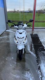 Piaggo zip 4t, Fietsen en Brommers, Scooters | Piaggio, Ophalen, Zo goed als nieuw, Benzine, Zip
